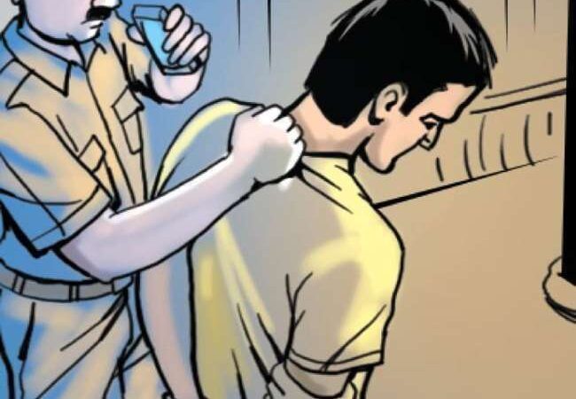 शिकंजा: 76.5 ग्राम स्मैक के साथ पुलिस के हत्थे चढ़ा गैगेस्टर नशा तस्कर, आरोपी पर दर्ज हैं 8 केस