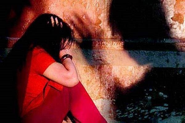 शर्मनाक: मदद मांग रही मजबूर युवती को धकेला देह व्यापार में, दो महिलाओं के खिलाफ मुकदमा दर्ज़