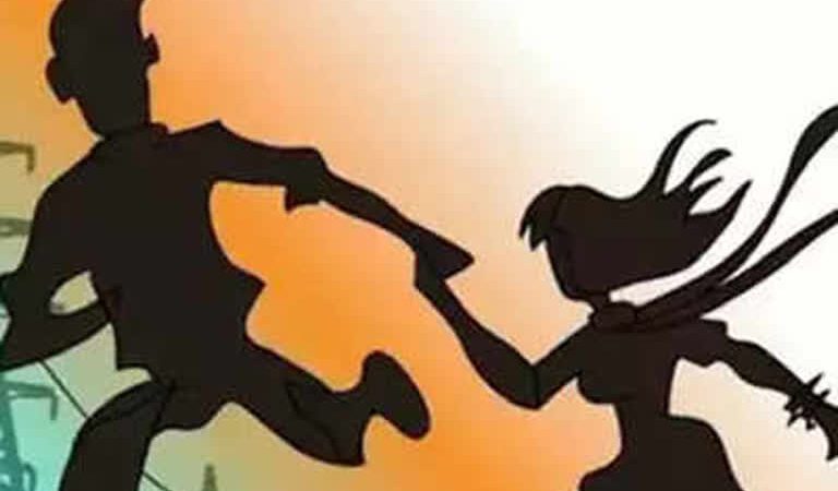 तनाव:  दूसरे समुदाय के युवक पर युवती के अपहरण का आरोप, इलाके में माहौल तनावपूर्ण