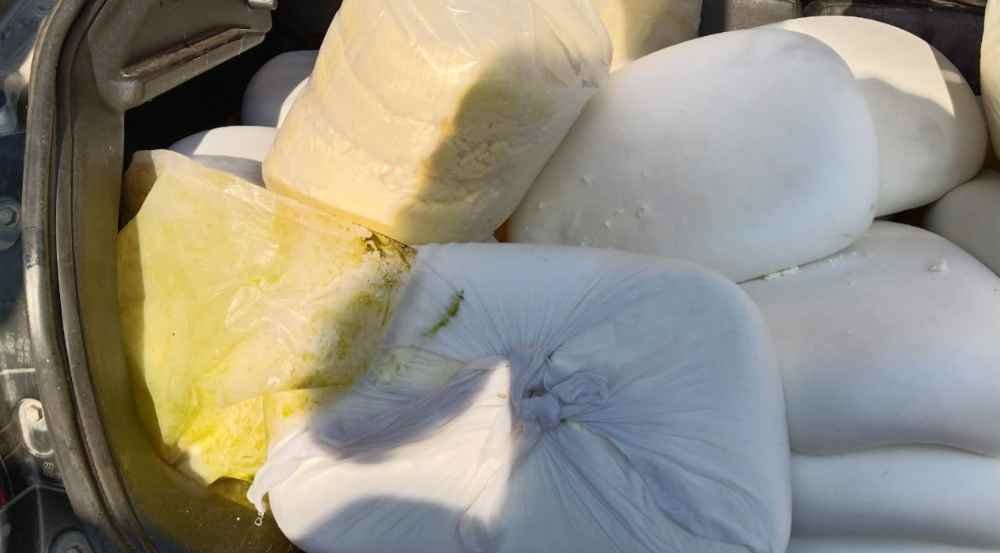 होली से पहले मिलावटखोरों पर खाद्य सुरक्षा विभाग की बड़ी कार्रवाई, 3 कुंतल पनीर व 60 किलो मावा किया मौके पर नष्ट