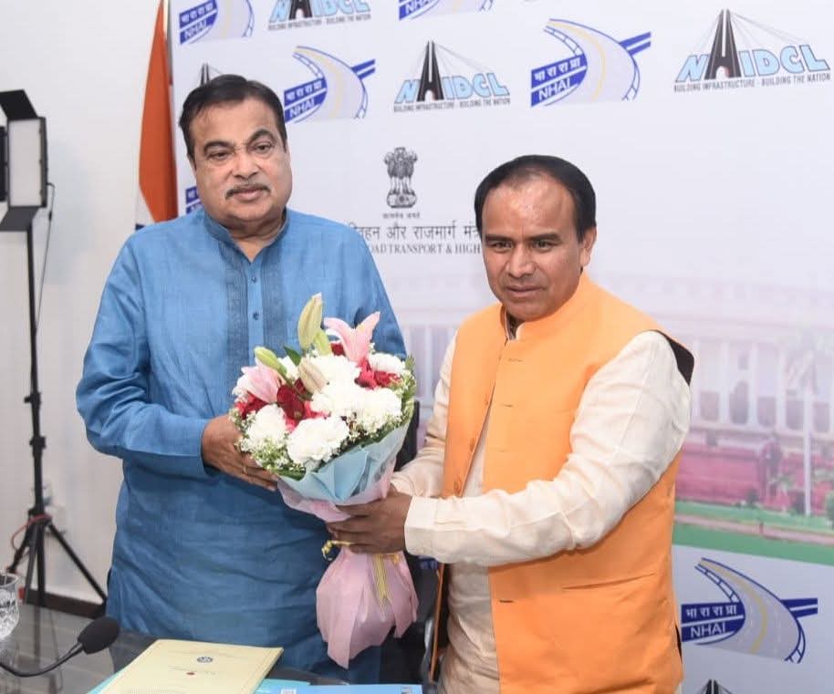 राज-काज: श्रीनगर में शीघ्र बनेगी मरीन ड्राइव एलिवेटेड रोड, कैबिनेट मंत्री डॉ. धन सिंह रावत का ऐलान