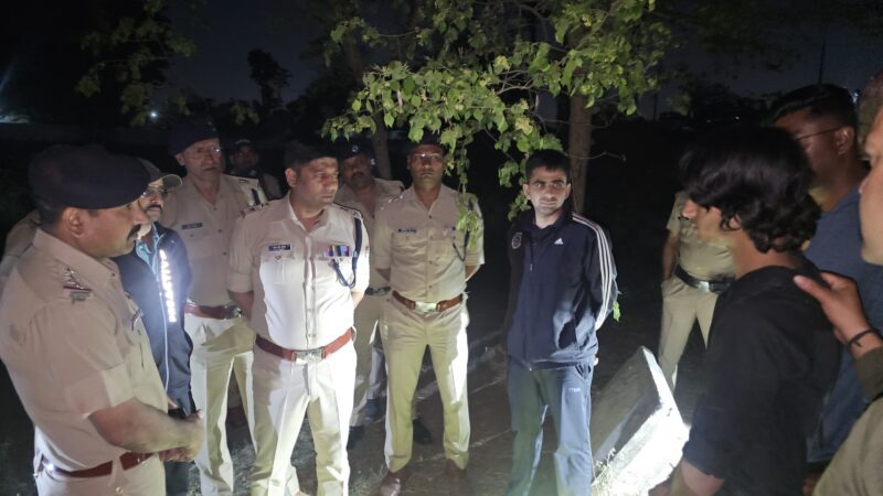 छात्र पर जानलेवा हमला करने के दो आरोपी मुठभेड़ के बाद गिरफ्तार,पांच अन्यों की तलाश जारी