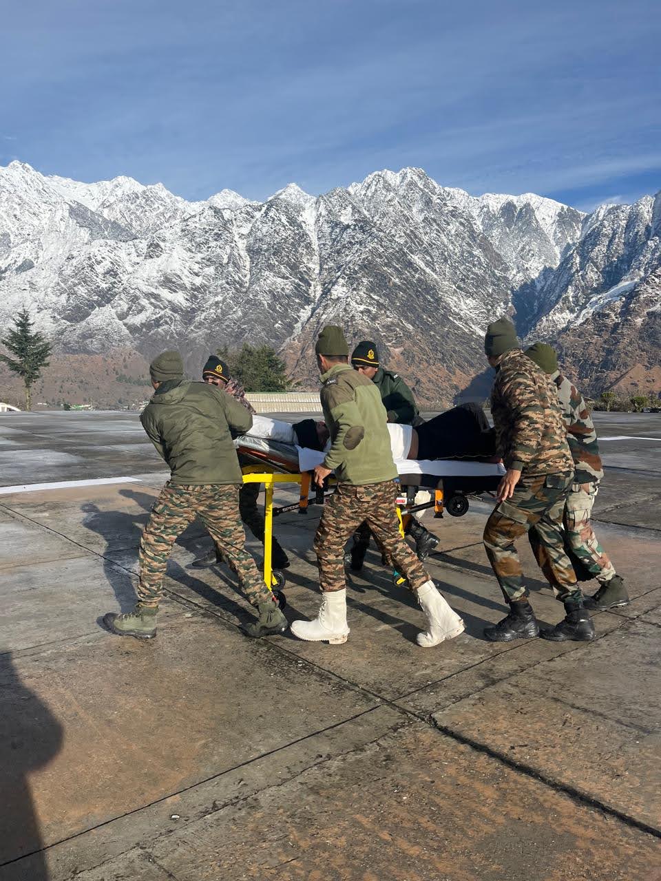 बचाव अभियान: बीआरओ मजदूरों के लिए रेस्क्यू ऑपरेशन दूसरे दिन भी जारी