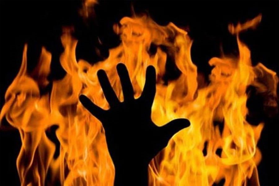 सिरफिरा: शादी से इनकार करने पर प्रेमिका को लगा दी आग, फिर खुद को भी कर दिया लपटों के हवाले
