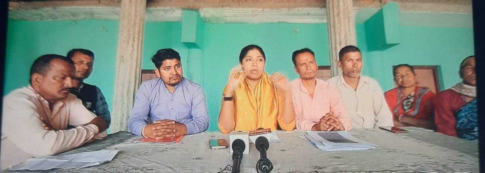 आक्रोश: पानी की समस्या दूर न होने से नाराज ग्रामीणों ने शुरू किया धरना, आंदोलन की धमकी