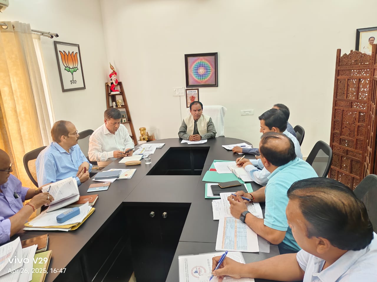 राहत: फॉरेस्ट क्लीयरेंस मिली चुकी सड़कों पर शीघ्र शुरू होगा काम, कैबिनेट मंत्री डॉ. धन सिंह रावत ने दिए निर्देश