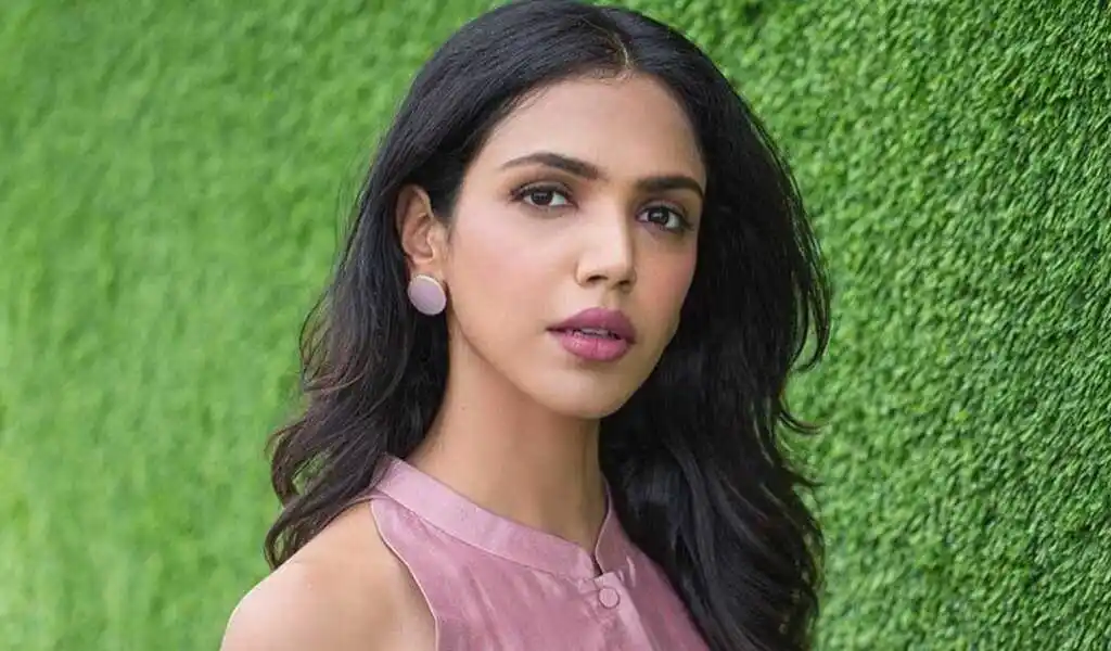 वेब सीरीज: वाणी कपूर की मंडाला मर्डर्स से जुड़ीं मिर्जापुर की अभिनेत्री श्रिया पिलगांवकर