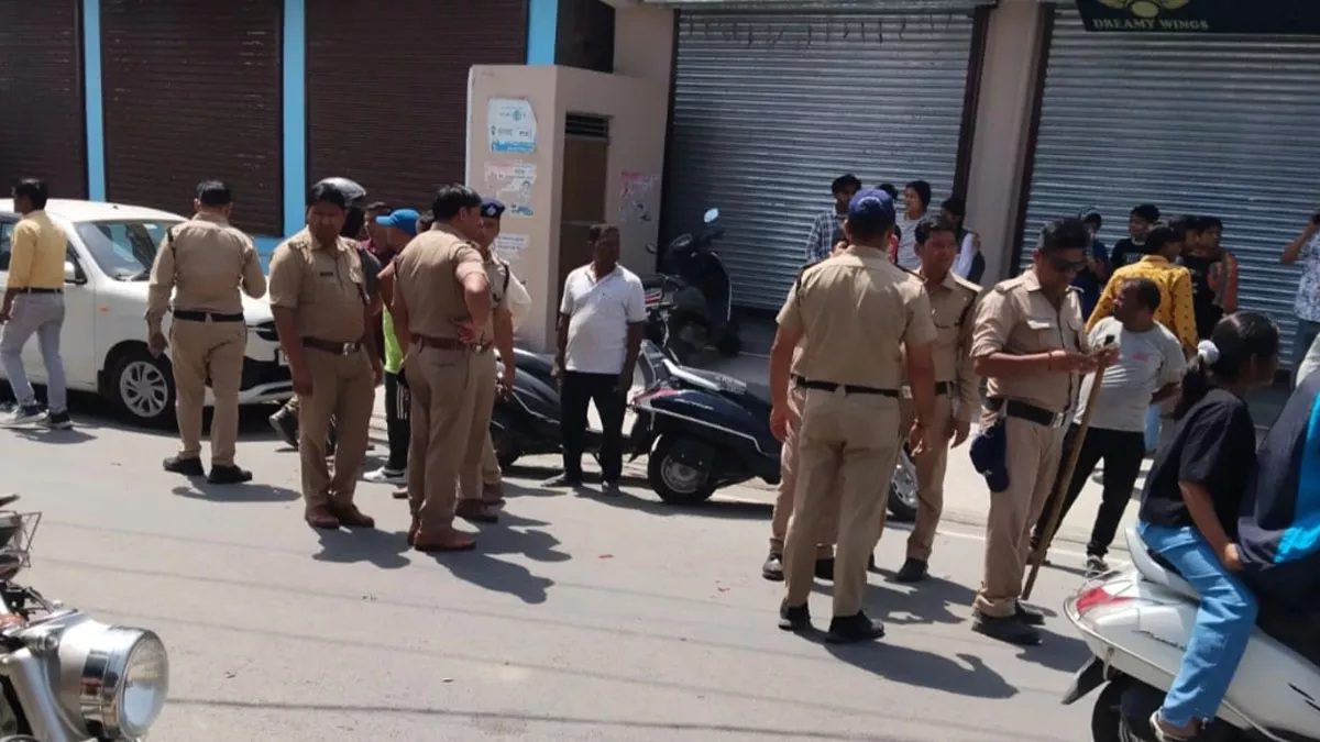 शराबी चालक ने पैदल जा रहे स्कूली बच्चों सहित आठ को किया घायल