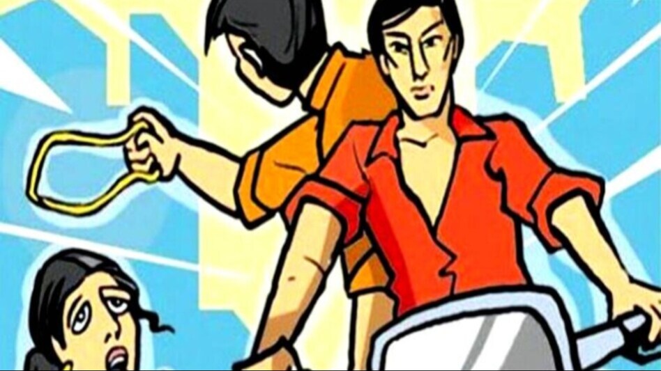 दुस्साहस: सास-बहू के कुंडल लेकर फरार हो गए दो फेरी वाले, मुकदमा दर्ज