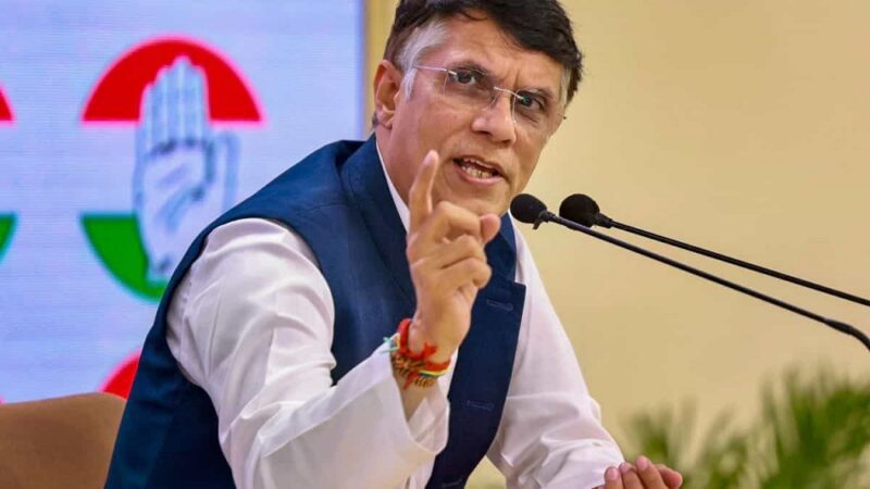 प्रतिक्रिया: विदेश मंत्री एस. जयशंकर को भी जयचंद कहना चाहिए, मीर जाफर से राहुल गांधी की तुलना पर भड़के पवन खेड़ा