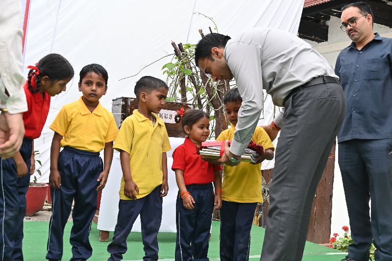 उत्साह: भिक्षावृत्ति, बाल मजदूरी से मुक्त कराए गए बच्चे ले रहे हैं शिक्षा में रुचि