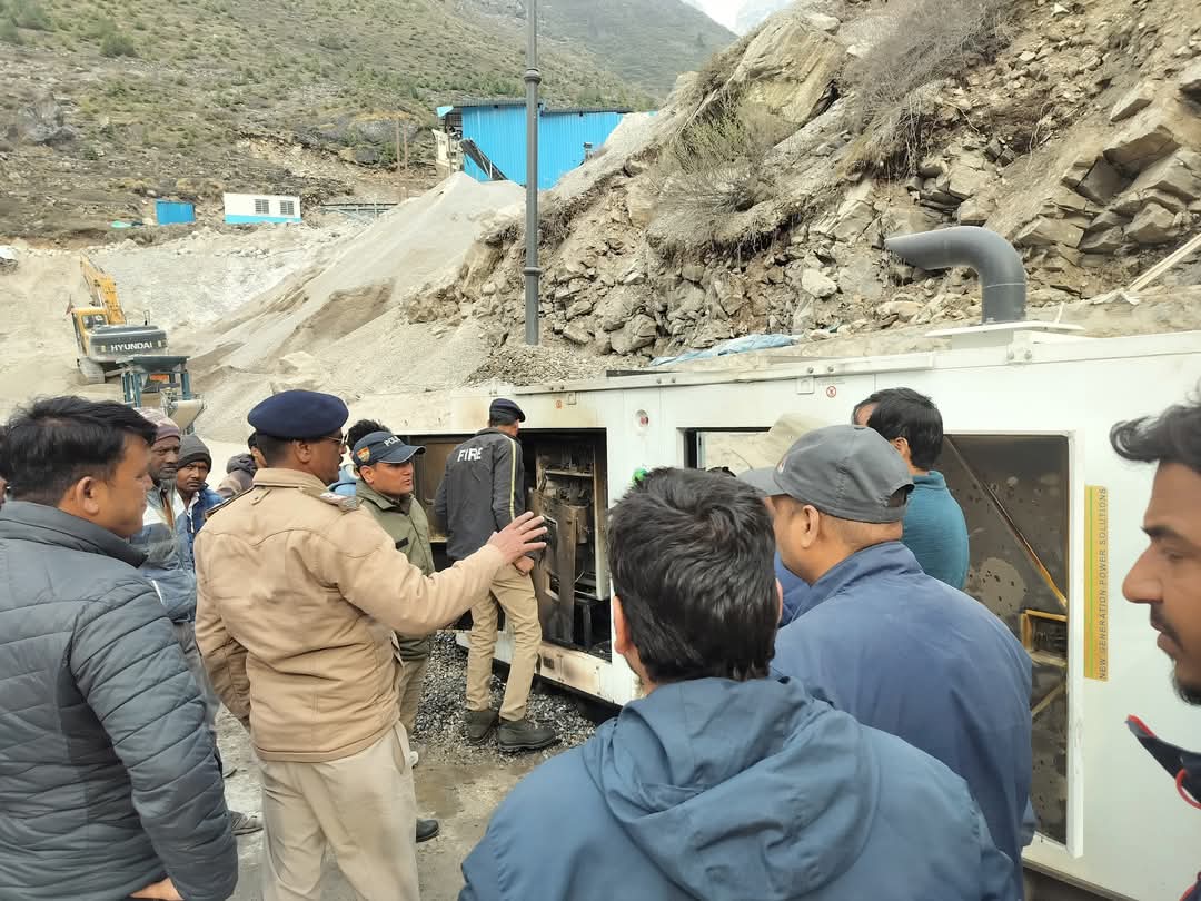 इलेक्ट्रिक पैनल में आग लगने से मची अफरा-तफरी,बड़ा हादसा टला