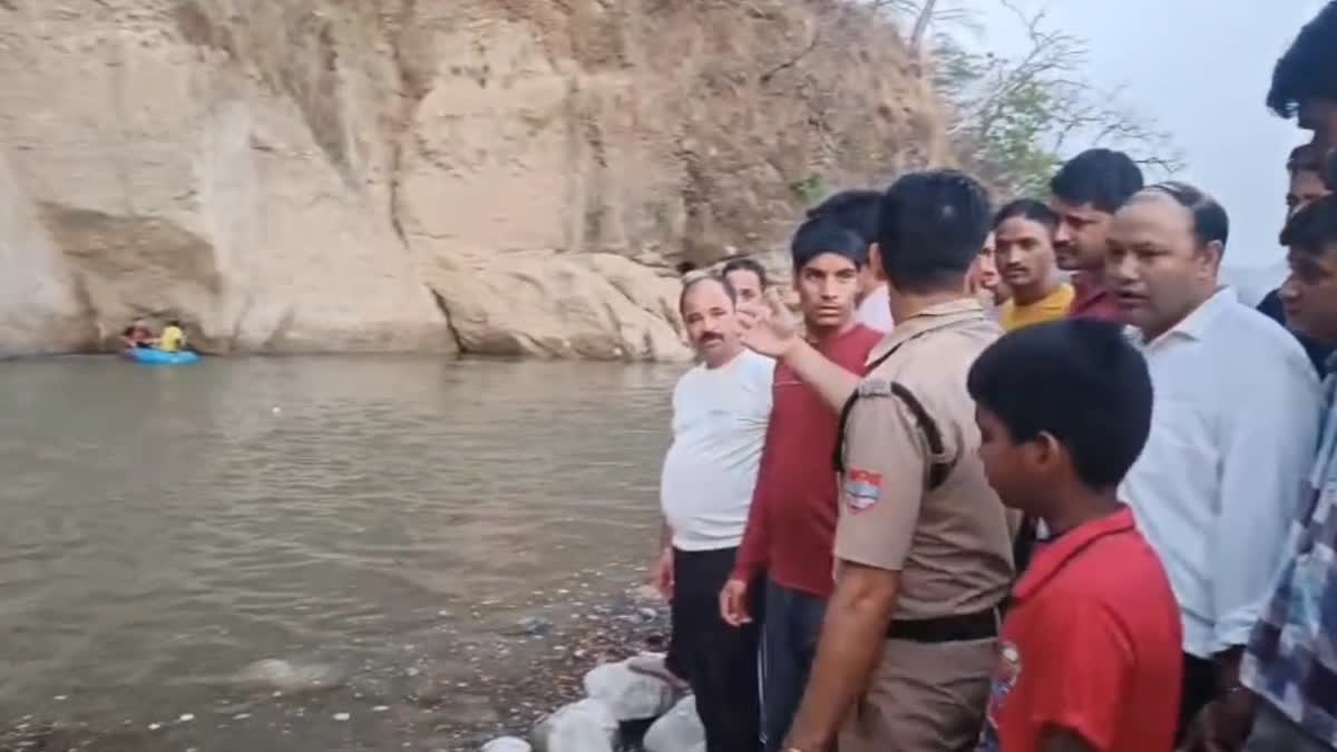 दुखद: नदी में डूबे व्यक्ति का शव बरामद, अपने बच्चे को बचाने कूद गया था कोसी नदी में