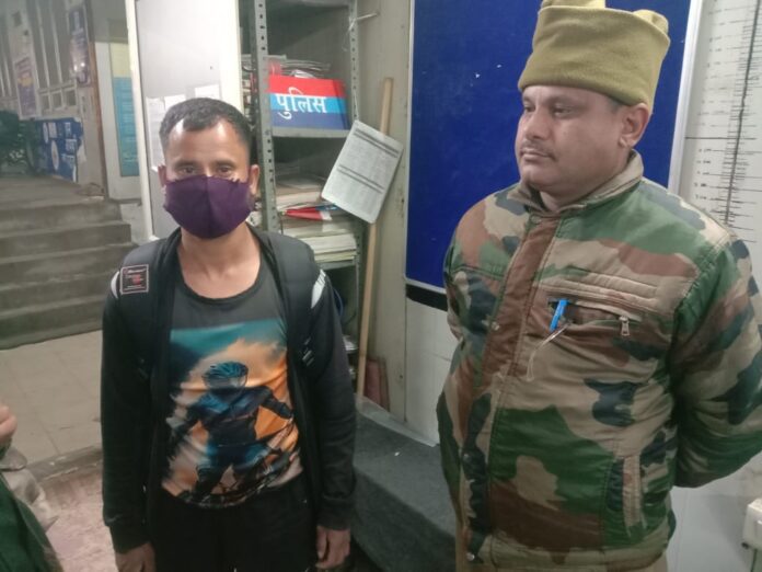 अधर्म: धाम क्षेत्र में कर रहा था मांस की सप्लाई, गिरफ्तार