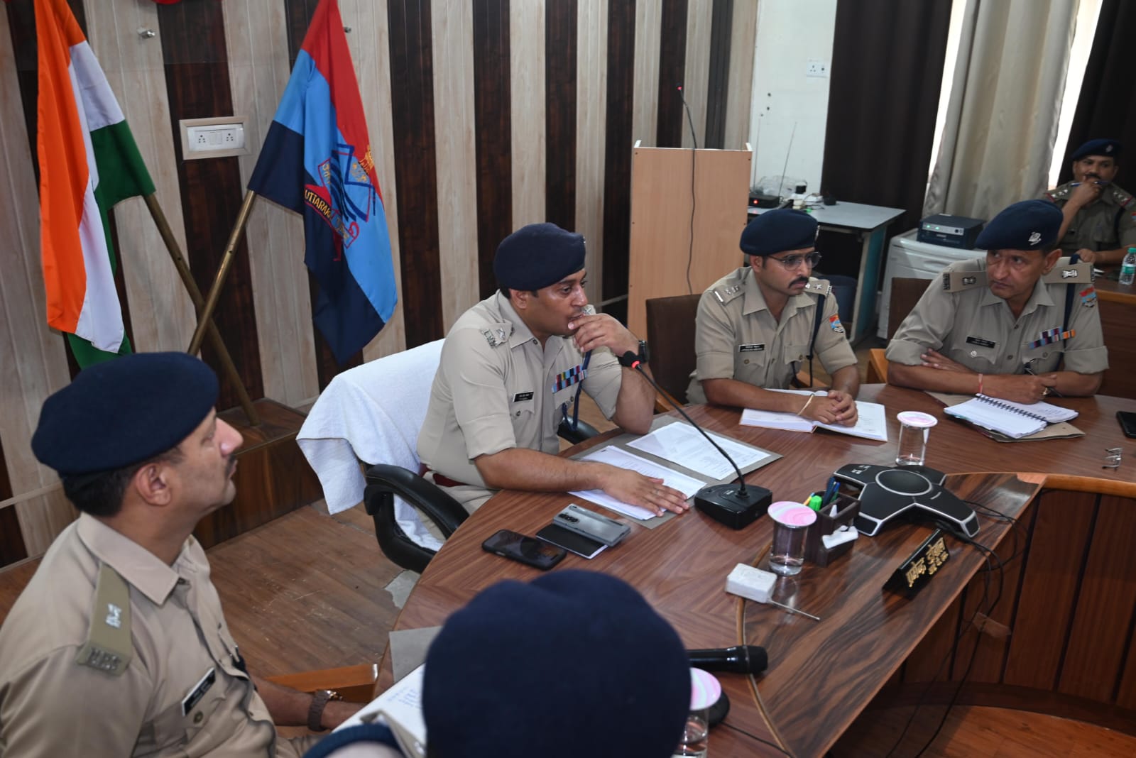 संवेदनशील क्षेत्रों में अलर्ट मोड पर रहेंगे पुलिस के जवानः एसएसपी