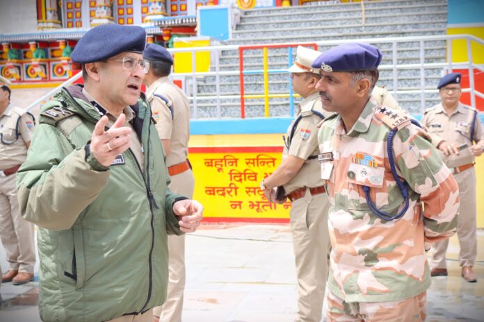 तैयारियों का निरीक्षण करने पुलिस महानिदेशक पहुंचे केदारधाम