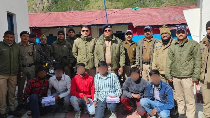 कामयाबी: मोबाईल फोन धोखाधड़ी गिरोह के छह सदस्य गिरफ्तार,कई नकली फोन बरामद