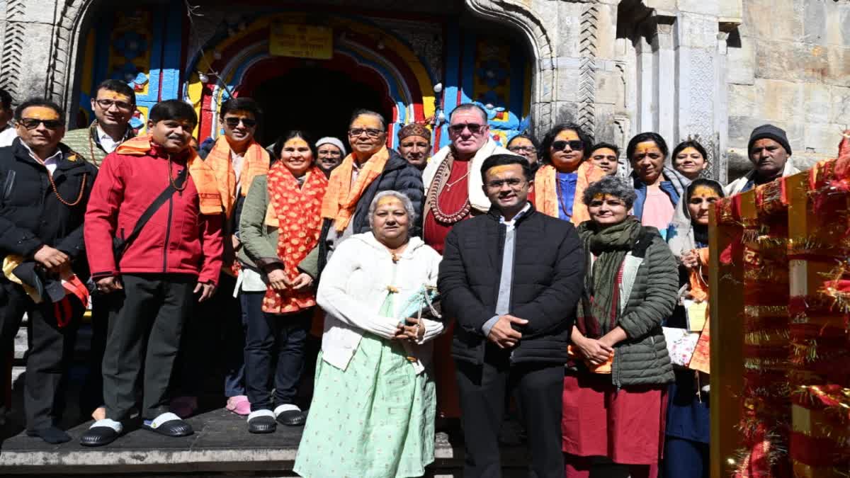 16वें वित्त आयोग ने किए बाबा केदार के दर्शन