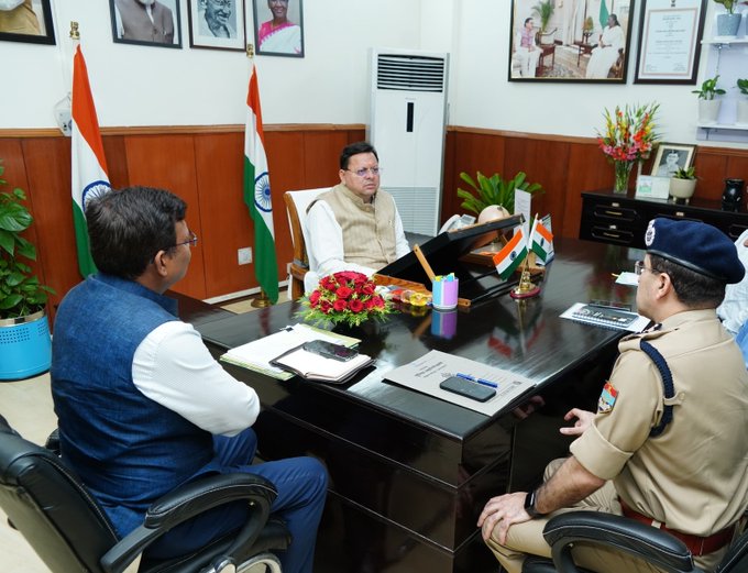  राज-काज: डॉक्टर और स्वास्थ्य कर्मियों की छुट्टियां कैंसिल, राशन-पानी की सप्लाई को लेकर भी निर्देश