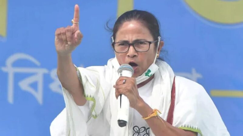 ज़ुबानी जंग: ‘पीएम मोदी ऐसे बात कर रहे हैं, जैसे हर महिला के पति हों’, गुस्से से बौखलाई सीएम ममता बनर्जी ने कही बड़ी बातें