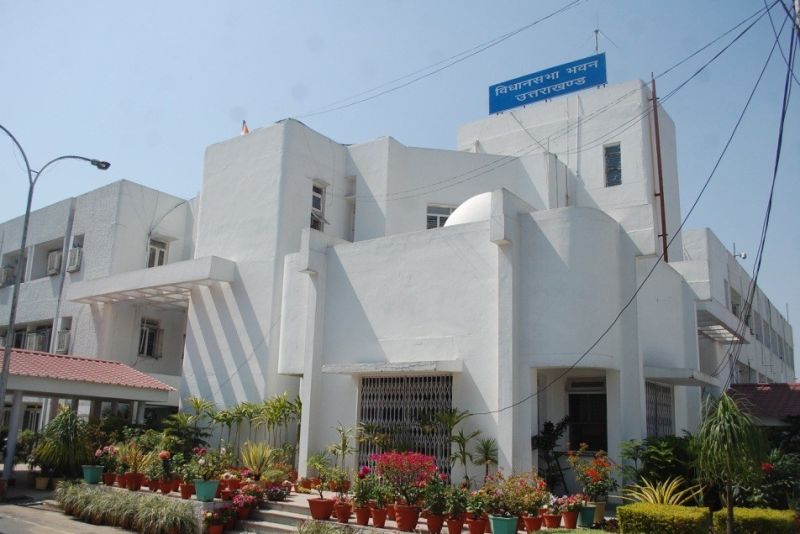 फर्जी प्रमाण पत्रों के आधार पर नौकरी पाने का खुलासा करने से हड़कंप