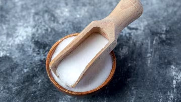 काम की बात: खाने का स्वाद बढ़ाने के अलावा इन कामों के लिए इस्तेमाल किया जा सकता है नमक