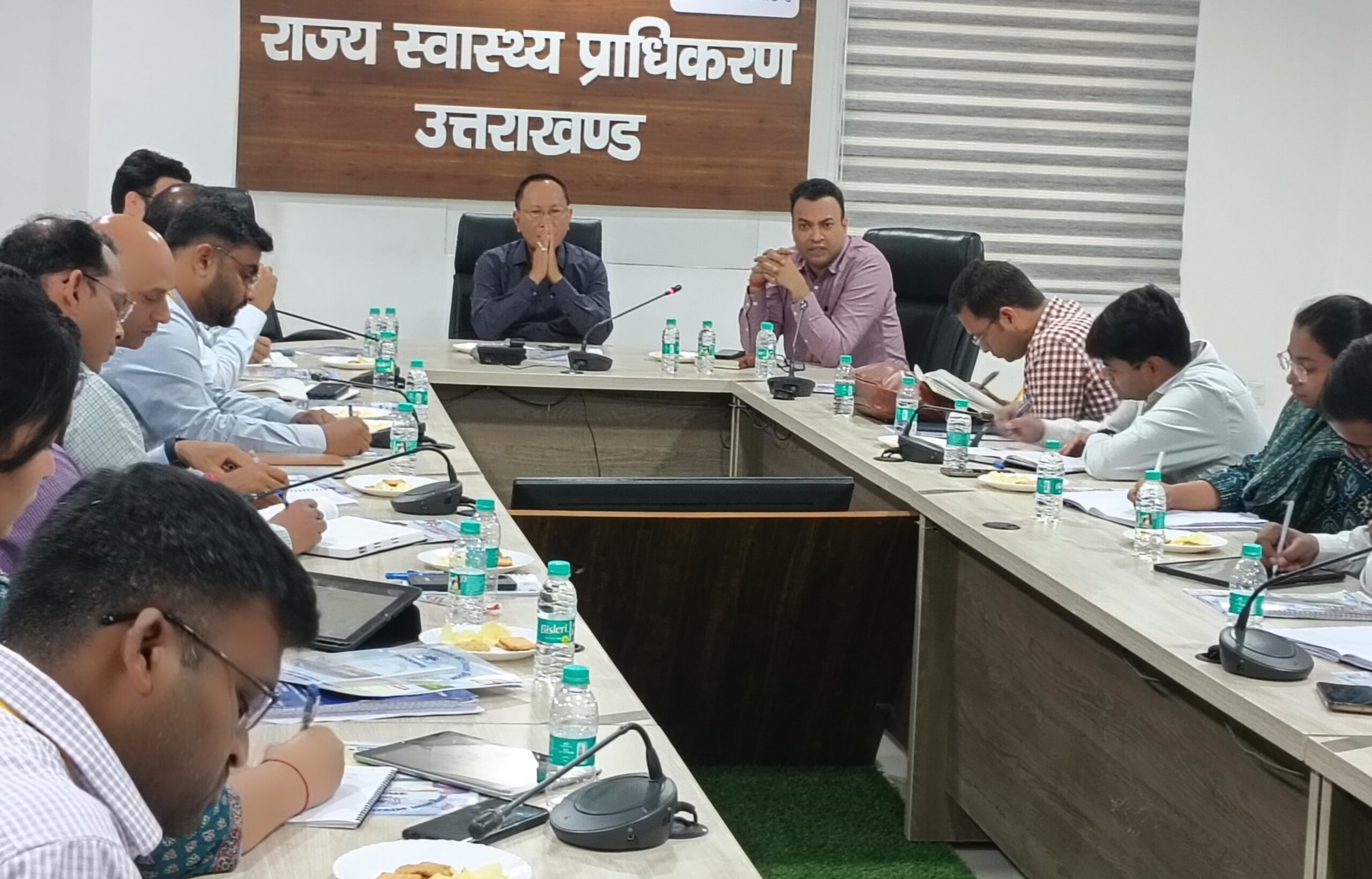 आयोजन: एसएचए के अध्यक्ष अरविंद सिंह ह्यांकी ने प्रशिक्षु एफओ को दी आयुष्मान योजना के विभिन्न पहलुओं की जानकारी