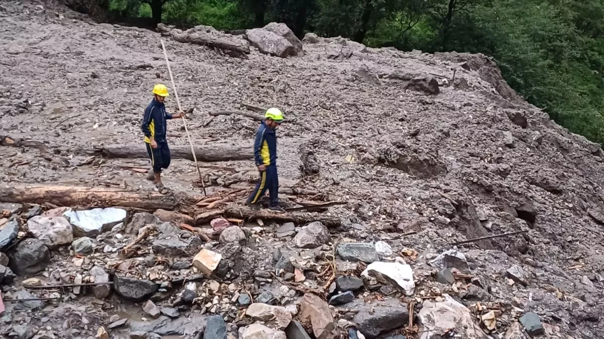 ब्रेकिंग न्यूज: बादल फटने से मची भारी तबाही, नौ मजदूर लापता,रेस्क्यू अभियान जारी