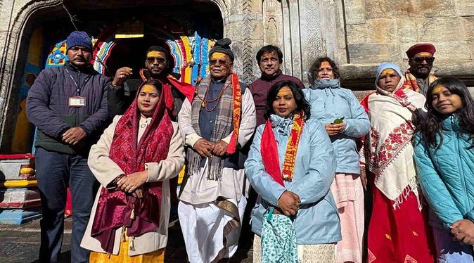 केन्द्रीय मंत्री ने किए बाबा केदार के दर्शन