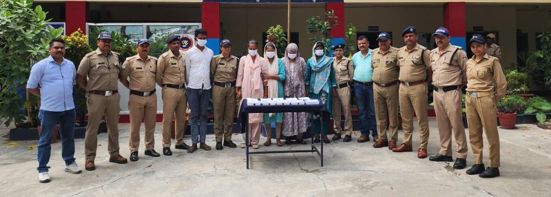 शिकंजा: अंतर्राज्यीय गिरोह की चार महिलाओं सहित पांच गिरफ्तार,एक फरार