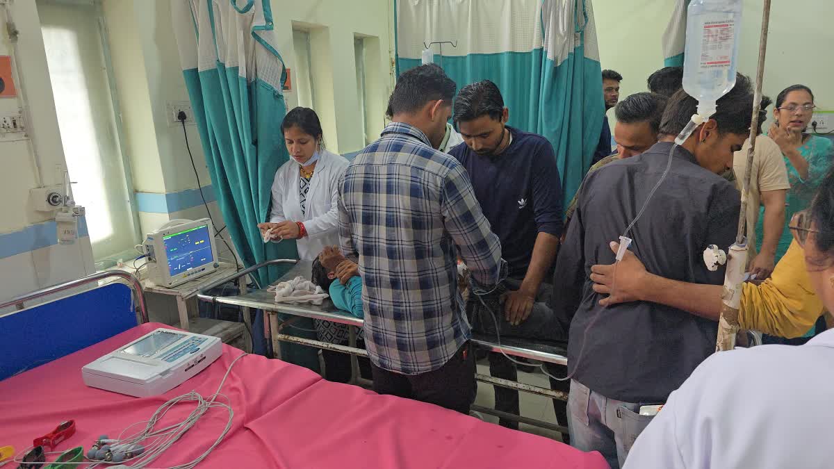 करंट की चपेट में आने से मजदूर झुलसा,हायर सेंटर रैफर