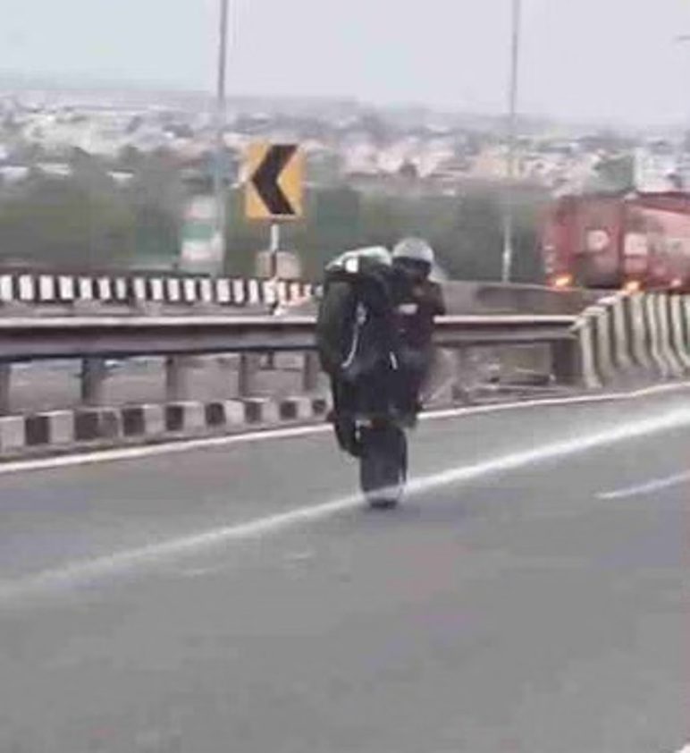 नेशनल हाईवे पर स्टंट बाइकिंग करने पर वाहन सीज