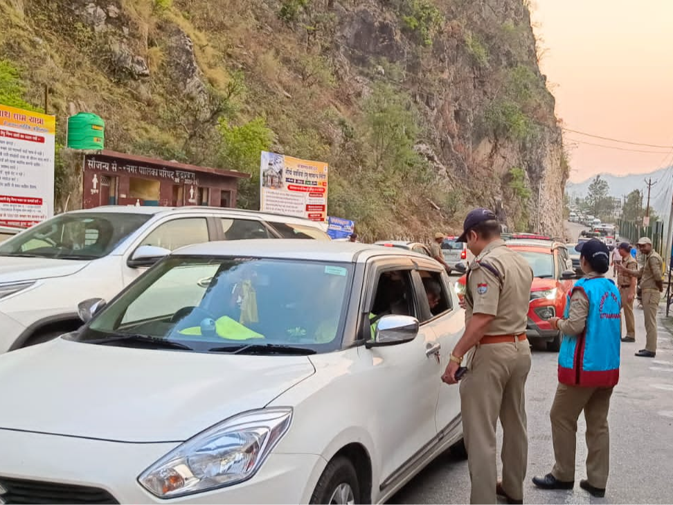 चारधाम यात्रा: पुलिस का ‘ऑपरेशन लगाम’ जारी ,शांति व्यवस्था भंग करने वालों का चालान