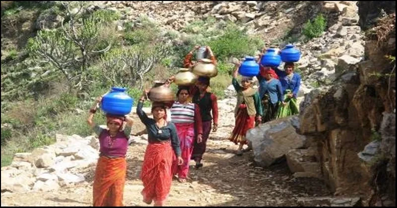 आफत: गढ़वाल के इन गांवों में गहराया पेयजल संकट, ग्रामीणों में जल संस्थान के खिलाफ रोष