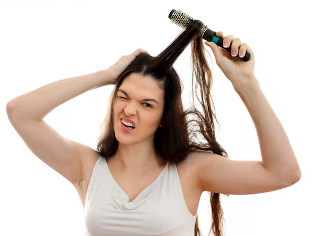 घरेलू नुस्खे: लंबे बालों को उलझन से बचाने के लिए अपनाएं ये 5 तरीके, नहीं होगी परेशानी