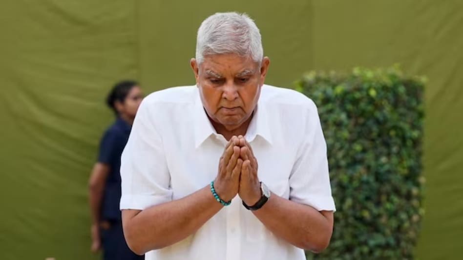 ख़ास ख़बर: प्रोटोकॉल तोड़ राष्ट्रपति भवन पहुंचे थे धनखड़, इस्तीफा सौंपने के लिए करना पड़ा था आधे घंटे इंतजार