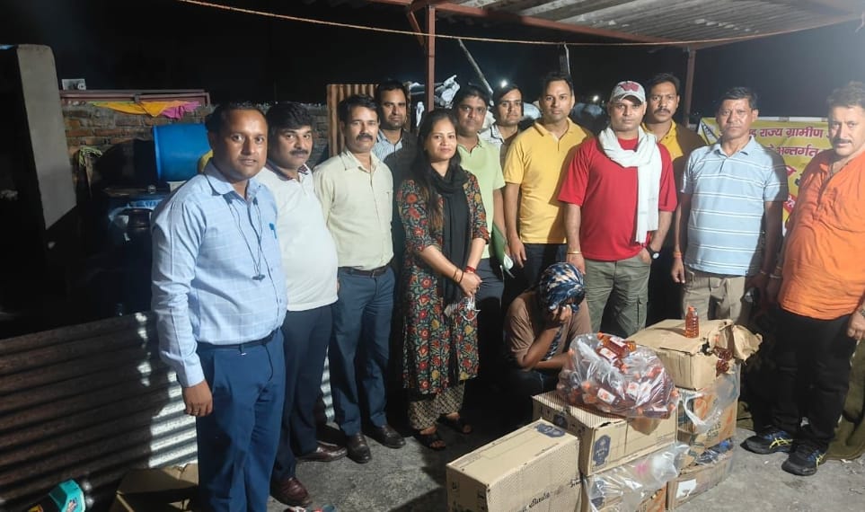 बड़ी कामयाबी: आबकारी विभाग ने 20 पेटी अवैध शराब सहित तीन लोगों को किया गिरफ्तार