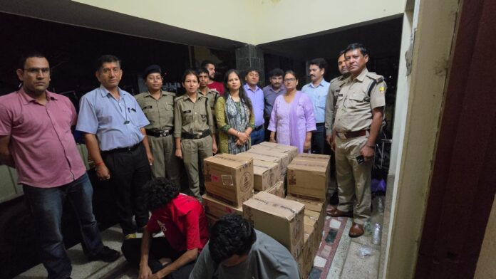 कामयाबी: तलाशी के दौरान 25 पेटी शराब सहित दो गिरफ्तार,तस्करी में प्रयुक्त बोलेरो सीज