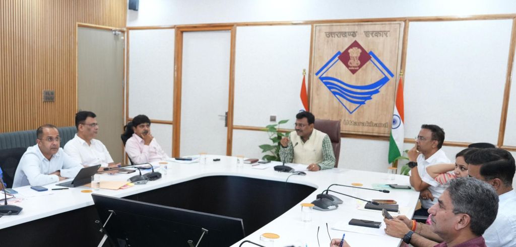 राज-काज:  प्रत्येक कर्मचारी का सर्विस बुक डाटा किया जाएगा अपडेट, मुख्य सचिव आनंद बर्द्धन के निर्देश