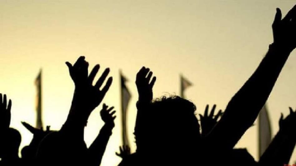 आवाज़: ग्रामीणों ने उठाई सड़क निर्माण की मांग, पंचायत चुनाव के बहिष्कार की दी चेतावनी