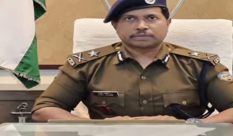 शातिर दिमाग: वानुआतु के पासपोर्ट पर बेरोकटोक घूम रहा है मोस्ट वांटेड दीपक मित्‍तल