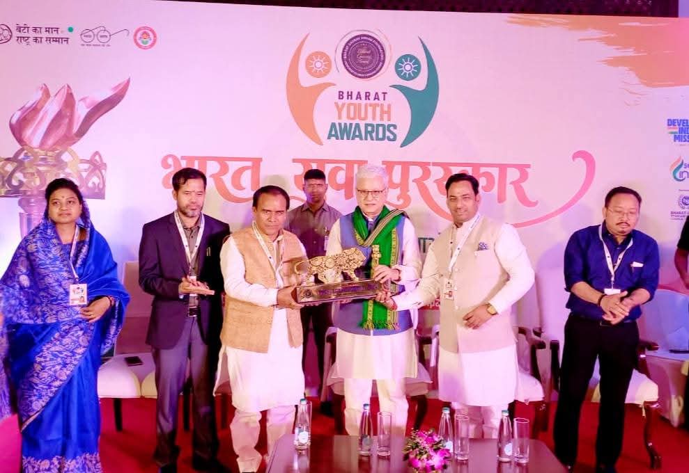 उपलब्धि: कैबिनेट मंत्री डॉ. धन सिंह रावत ‘भारत युवा पुरस्कार’ से सम्मानित