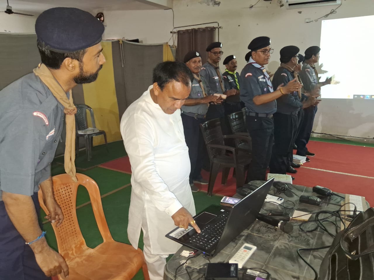 राज-काज: दो लाख छात्रों को स्काउट्स एंड गाइड्स से जोड़ने का लक्ष्य-डॉ. धन सिंह रावत