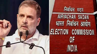 नज़रिया: चुनाव आयोग बचेगा और न अधिकारी बचेंगे, राहुल गांधी के इस दावे में कितना दम है?