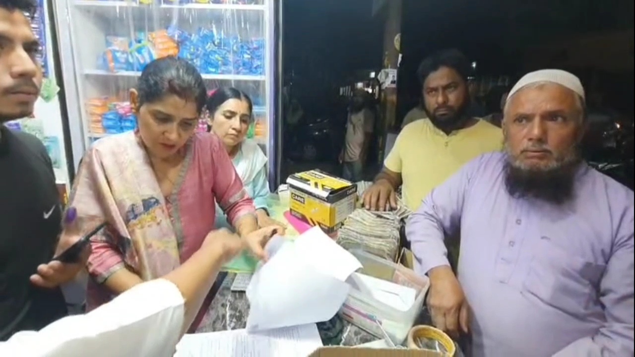 एक्शन:  ड्रग्स विभाग की ताबड़तोड़ छापेमारी,कई मेडिकल स्टोर के खिलाफ की कार्यवाही