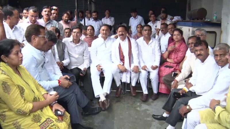 आरोप: कांग्रेस अध्यक्ष करण माहरा ने भाजपा पर लगाया वोटों की लूट का आरोप, देहरादून में डाला डेरा