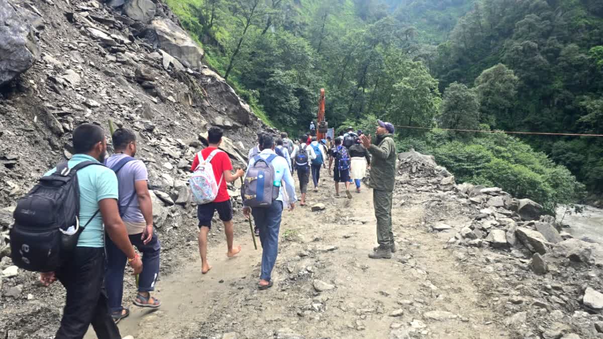 राहत: केदारनाथ धाम यात्रा फिर से हुई सुचारू, सड़क टूटने से लगी थी रोक