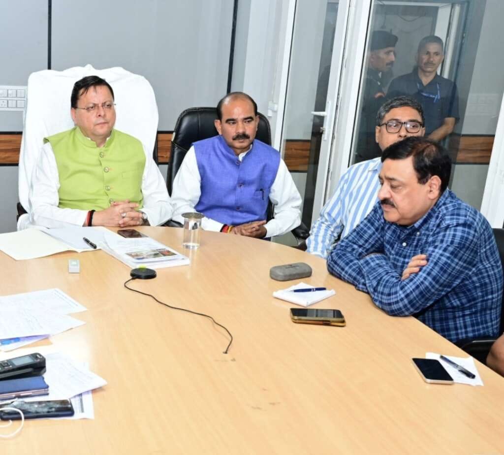 आपदाः भय और दहशत के बीच प्रशासन मुस्तैद