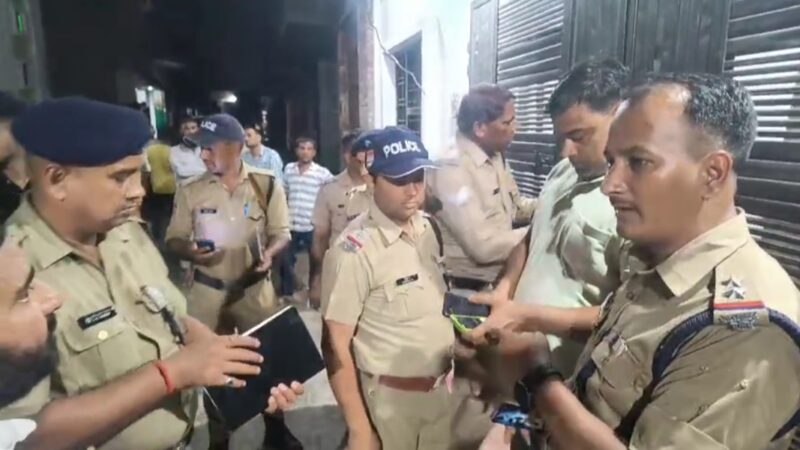 नवविवाहिता की हत्याः घर में मिला शव, पति फरार