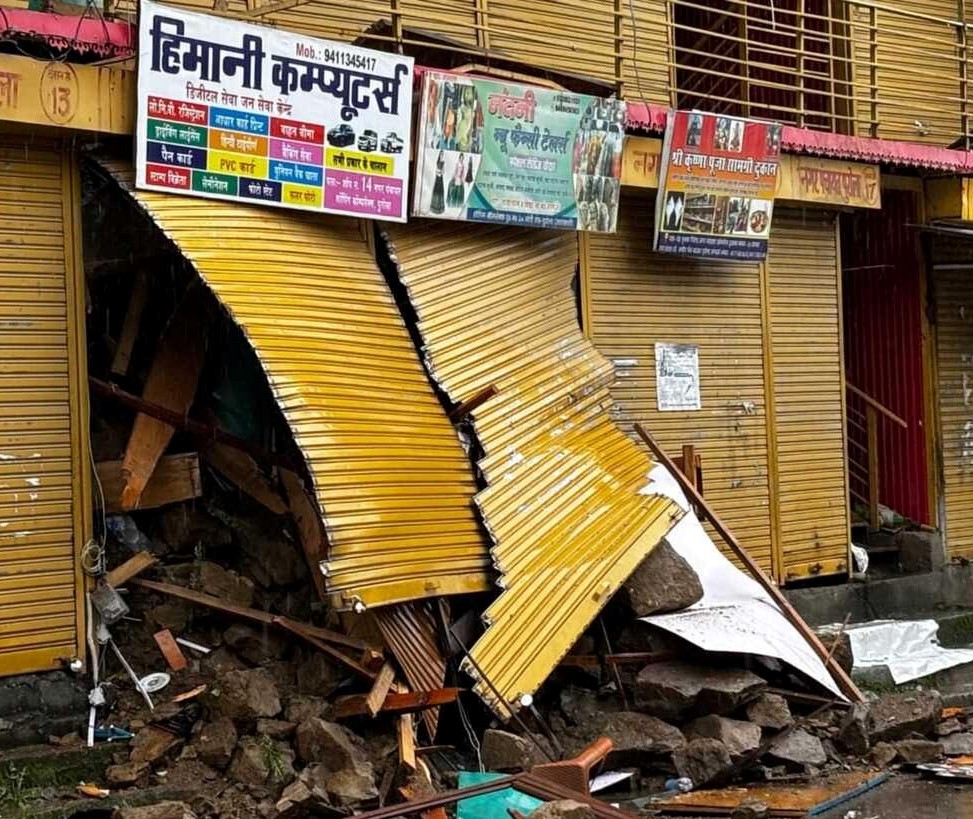 नुकसान: पुरोला में बारिश ने ढाया कहर, नगर पालिका की दुकानें हो गईं क्षतिग्रस्त  